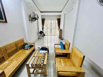 Nhà 3 tầng ngay giáo xứ hà đông - kế bên chợ xóm mới — ảnh 1