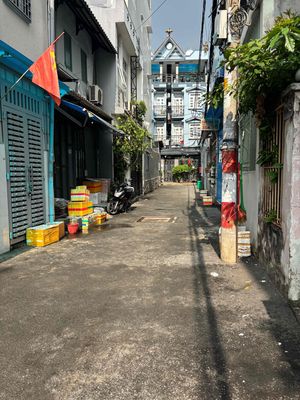 Nhà đẹp đường thống nhất - hẻm xe hơi — ảnh 1