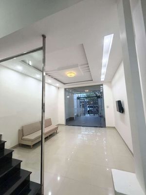 Cho thuê nhà 3 tầng: trần thánh tông - 5 phòng - đủ nội thất — ảnh 1