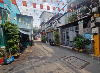 Xe hơi đậu cửa, quay đầu, hẻm thẳng 1 trục - khu dân trí - ngang 5m — ảnh 1