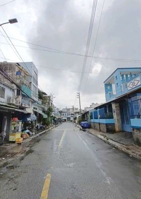 Nhà 2 Tầng - MTKD Khu Sầm Uất Lê Văn Quới Giáp Tân Phú-Giá 1Ty Nhỉn — ảnh 1