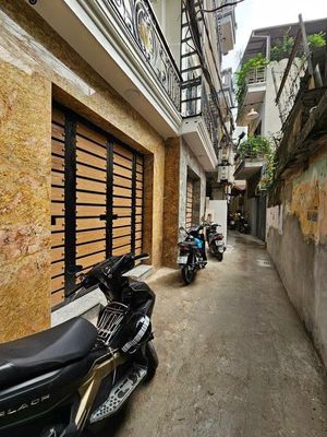 Bán Tòa Căn Hộ Dịch Vụ Cầu Giấy, 127m2, 30 Tỷ — ảnh 1
