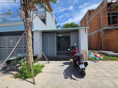 Bán nhà cấp 4 khu Tái Định Cư Đông Tư - Lái Thiêu, Bình Dương — ảnh 1