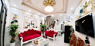 Nhà Phường Việt Hưng, Hơn 5 tỷ, Tặng Full Nội Thất — ảnh 1