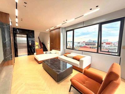 Nhà 7 tầng thang máy gara ô tô Phúc Lợi — ảnh 1