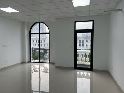 Cho thuê Shophouse Ngọc Trai, nhà mới, có thang máy, điều hòa — ảnh 1