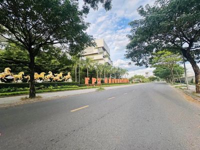 Bán tòa căn hộ 3 tầng, 9 phòng full nội thất, Đà Nẵng — ảnh 1