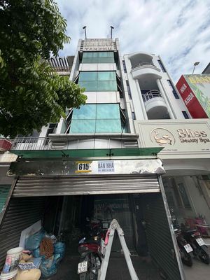 Mặt tiền kinh doanh sầm uất — ảnh 1