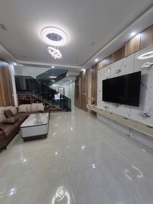 Cho thuê nhà 3 tầng đường bùi công trừng - hoà xuân — ảnh 1