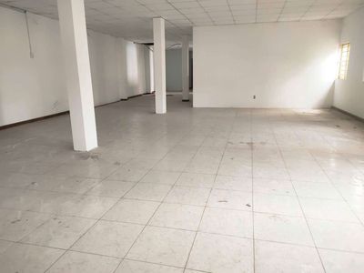Cho thuê văn phòng công ty mặt tiền đường lũy bán bích — ảnh 1