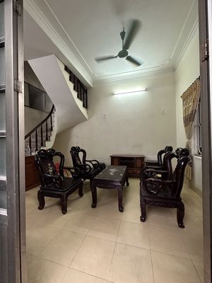 Cho thuê nhà nguyên căn 4 tầng 42m² ngõ ô tô tránh phố Tây Mỗ — ảnh 1