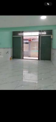 Nhà thuê HXH 4m Lạc Long Quân P 9 Tân Bình DT: 4,2 x 12m Lửng, 1 Lầu — ảnh 1