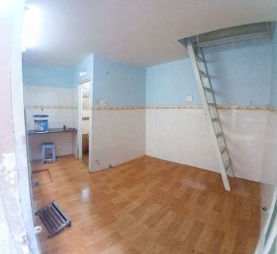 Nhà riêng, 3x5m, 1 lầu. phòng kín gần Lotte Mart Nguyễn Văn Lượng — ảnh 1