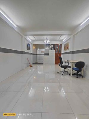 Nhà 1 Trệt 2 Lầu 3pn 2wc có SThượng QL13 HBP 11triệu — ảnh 1