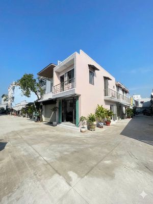 Nhà 2 tầng góc 2 mặt tiền hẻm 8m - 1368 lê văn lương phước kiển nhà bè — ảnh 1
