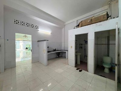 Nhà mặt tiền đường 160m2 cho thuê gấp 15t — ảnh 1