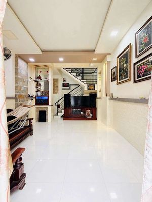 Nhỉnh 3 tỷ, hxh tân phú , 30m2, 2 tầng , nhà đẹp ở ngay — ảnh 1