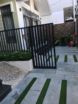 Nhà sân vườn 2PN đường Khuê Mỹ Đông, gần biển Mỹ Khê — ảnh 1