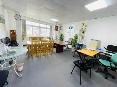 Cho thuê sàn VP mặt phố Yên Lãng 45m2 giá 7tr/th, thang máy, bảo vệ — ảnh 1