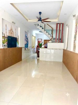 Cho thuê nhà 1trệt 2lầu gần chợ Tân Bình — ảnh 1