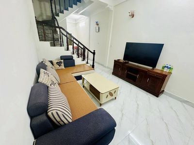 Cho thuê nhà Hoàng Hoa Thám, Ba Đình, 4 ngủ, ngõ rộng, fuul nội thất — ảnh 1