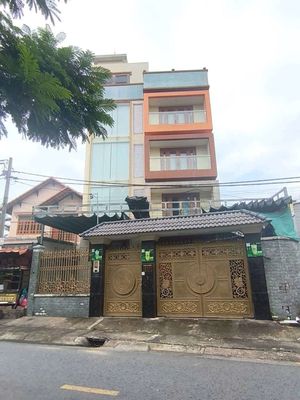Nhà 1 trệt 4 lầu - có thang máy, quận 9 ( gần lê văn việt ) — ảnh 1