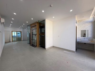 Chính chủ share văn phòng khu pavillon - mặt tiền trần đăng ninh — ảnh 1