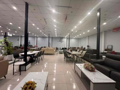 Mt núi thành – 1.040m² – 180tr/tháng — ảnh 1