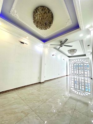 Chính chủ cho thuê nhà mặt tiền có thang máy giá rẻ thương lượng — ảnh 1