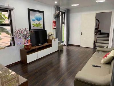 Cho thuê nhà riêng 40m x 4 tầng ngõ 22 Hoàng Văn Thụ, Hoàng Mai — ảnh 1