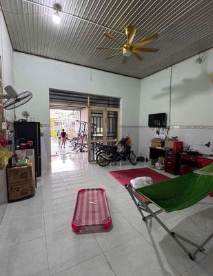 Cho thuê nhà mặt tiền Phú Mỹ, Thủ Dầu Một, 6 triệu — ảnh 1