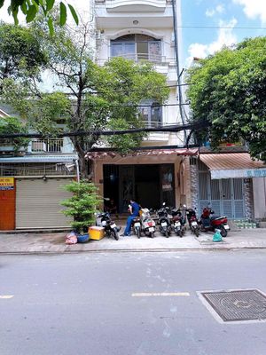 Mặt bằng trống sẵn dá - có gác ở lại - kế ngã tư bốn xã — ảnh 1
