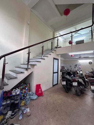 Cho thuê nhà 3.5 tầng ngõ 180 Tây Mỗ, 9tr/tháng — ảnh 1