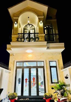 Bán nhà mái thái xây kiên cố sát chợ uỷ ban phường PHÚ MỸ mặt tiền DX0 — ảnh 1