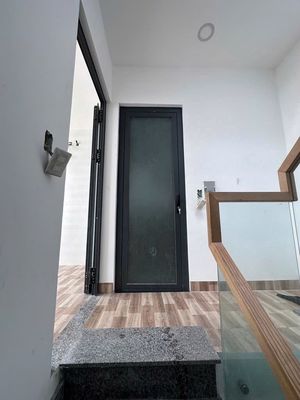 Cho thuê nguyên căn mt chu văn an, bt, 5x8m, 3 tầng, mới 100% — ảnh 1