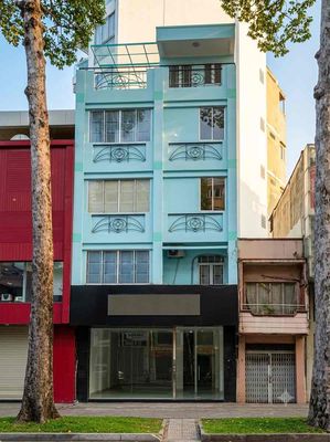 Ngang 8m trần hưng đạo, Q1 — ảnh 1
