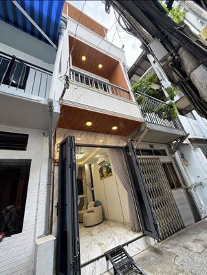 Mới đẹp 3 tầng 3pn, 22m2(2.9x7.5), hẻm 3m 1/ sát MT Trần Phú Q5 — ảnh 1