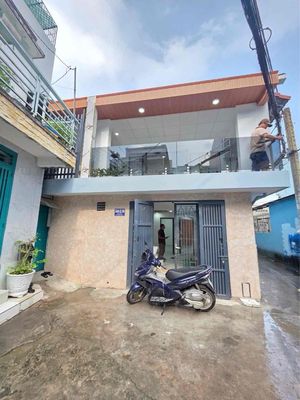 Nhà Ngay Tỉnh Lộ 10 Kế Tên Lửa - Ngang 5,5m - Giá 4,35 Tỷ — ảnh 1
