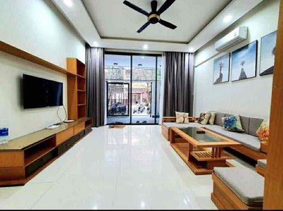 Nhà 3 tầng khu hồ nghinh gần biển — ảnh 1