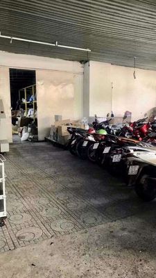 Xưởng May 700m² Đang Cho Thuê 70tr/tháng - Ngợp Giá Tốt — ảnh 1