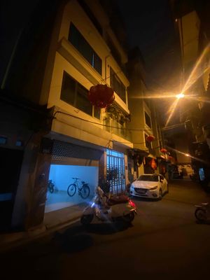 Bán nhà Long Biên 5 tầng,gara,thang máy,oto tránh — ảnh 1
