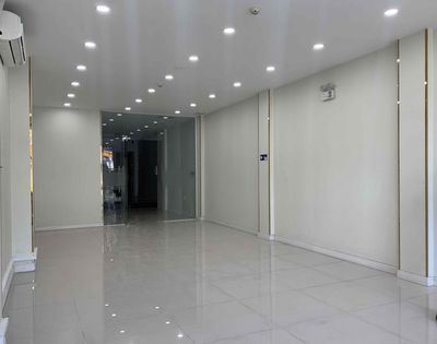 Toà nhà 5.5 tầng mt nguyễn văn linh - vị trí đẹp, có thang máy & pccc — ảnh 1