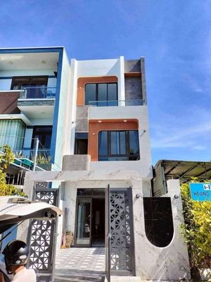 Nhà 3 tầng 3pn đường thanh lương 18 — ảnh 1