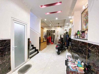 Cho thuê nhà Cư xá Chu Văn An P26 BT 4 lầu 5PN giá 38tr — ảnh 1