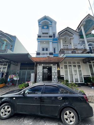 Cho thuê nhà trệt 2 lầu kdc thới nhựt - gần dhyd - có 3 máy lạnh — ảnh 1