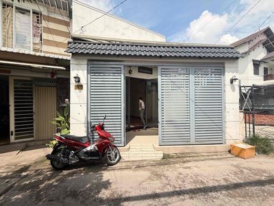 Cho thuê nhà mới hẻm 1135 quận 7 ở liền — ảnh 1