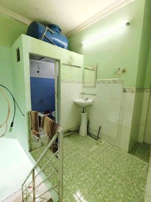 Nhà 2 Tầng 3.3x6m giá 5tr500 NHANH MỚI KỊP — ảnh 1