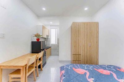 Studio full nt gần chợ hoàng hoa thám có thang máy 5p qua sân bay — ảnh 1