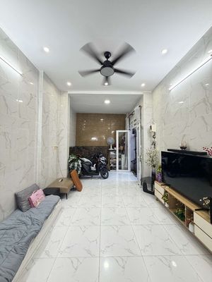 Nhà 3 tầng-ôtô đỗ cửa-kế đh văn lang phan văn trị-52m2(4x13) 4pn 5.9tỷ — ảnh 1