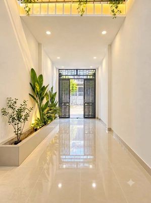 Siêu phẩm 131m2 QL13 đối diện Vạn Phúc city - hẻm xe hơi tới cửa- SHR — ảnh 1